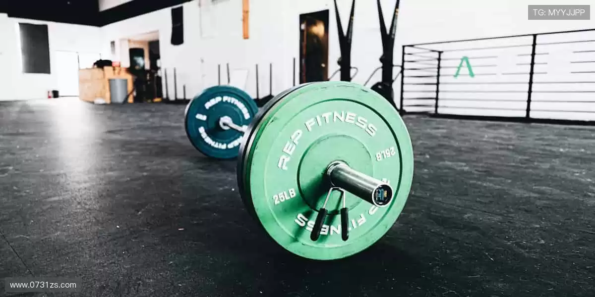 🎯 从 T 恤到奖杯，每一件都承载着你的故事！🏅